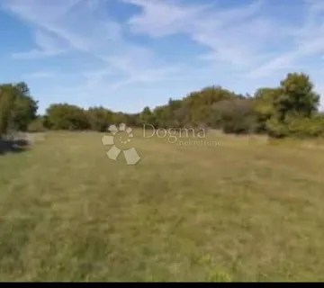 Poljoprivredno zemljište 6651m2 - Bartići, Labin