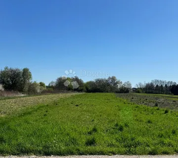 2.316 m² u Biškupcu – gradite i ostavite prostor za više - Varaždin