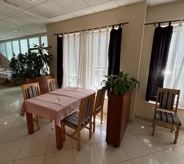 Uhodan Restoran + Veliki Parking - Črešnjevec, Tuhelj