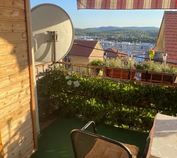 EKSKLUZIVNO KUĆA BALDEKIN - cover