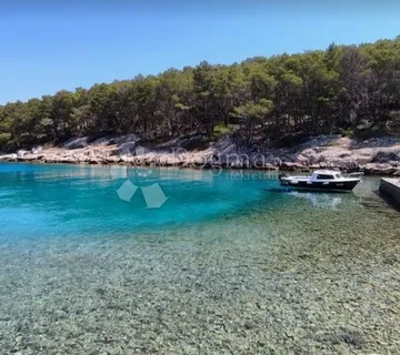 OTOK ZMAJAN, poljoprivredno zemljište nadomak mora - Prvić Šepurine, Vodice