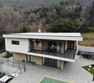 Prestižna vila na impresivnoj lokaciji - Mošćenička Draga