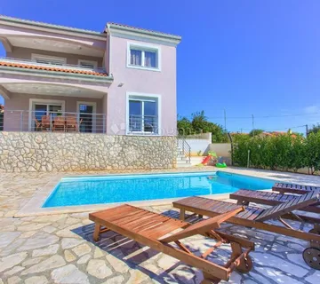 Vila S Bazenom Kuća - Linardići, Krk