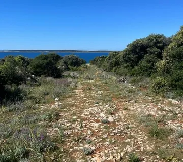 Mandre - Građevinsko Zemljište Turističke Namjene - 300 M Od Mora - Mandre, Kolan