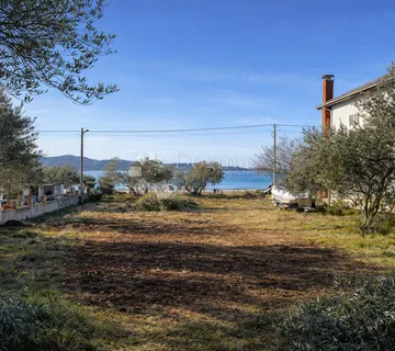 Građ. zemljište Sukošan(Tustica) - 2152 m2, 1.red more