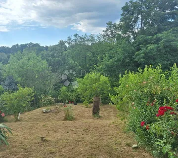 Dvije kuće sa šumom, Popovača, 4.500 m2 - Podbrđe, Popovača