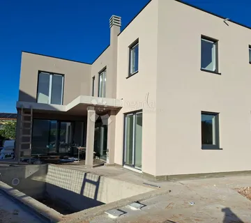 POREČ (okolica) - Moderna samostojeća vila