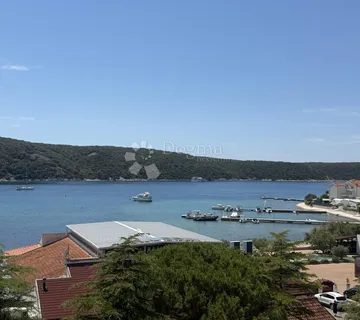 Kampor, Rab – Ekskluzivan stan s panoramskim pogledom na more