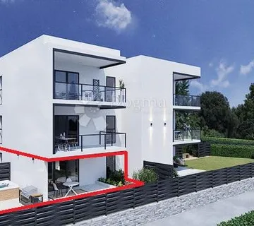 Peroj - prekrasan stan u prizemlju s dvorištem - cover