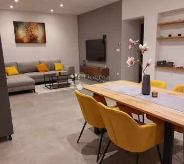 Adaptiran stan, 83,16 m2, Belveder, Rijeka - cover