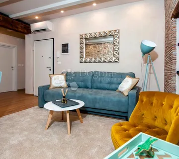 PRILIKA! Jednosoban stan 40 m² u centru Rovinja - cover