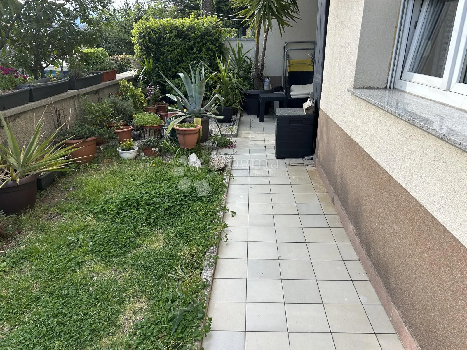 RIJEKA, PEĆINE - Gospodski 3S KL sa predivnom terasom i  pogledom na more - cover