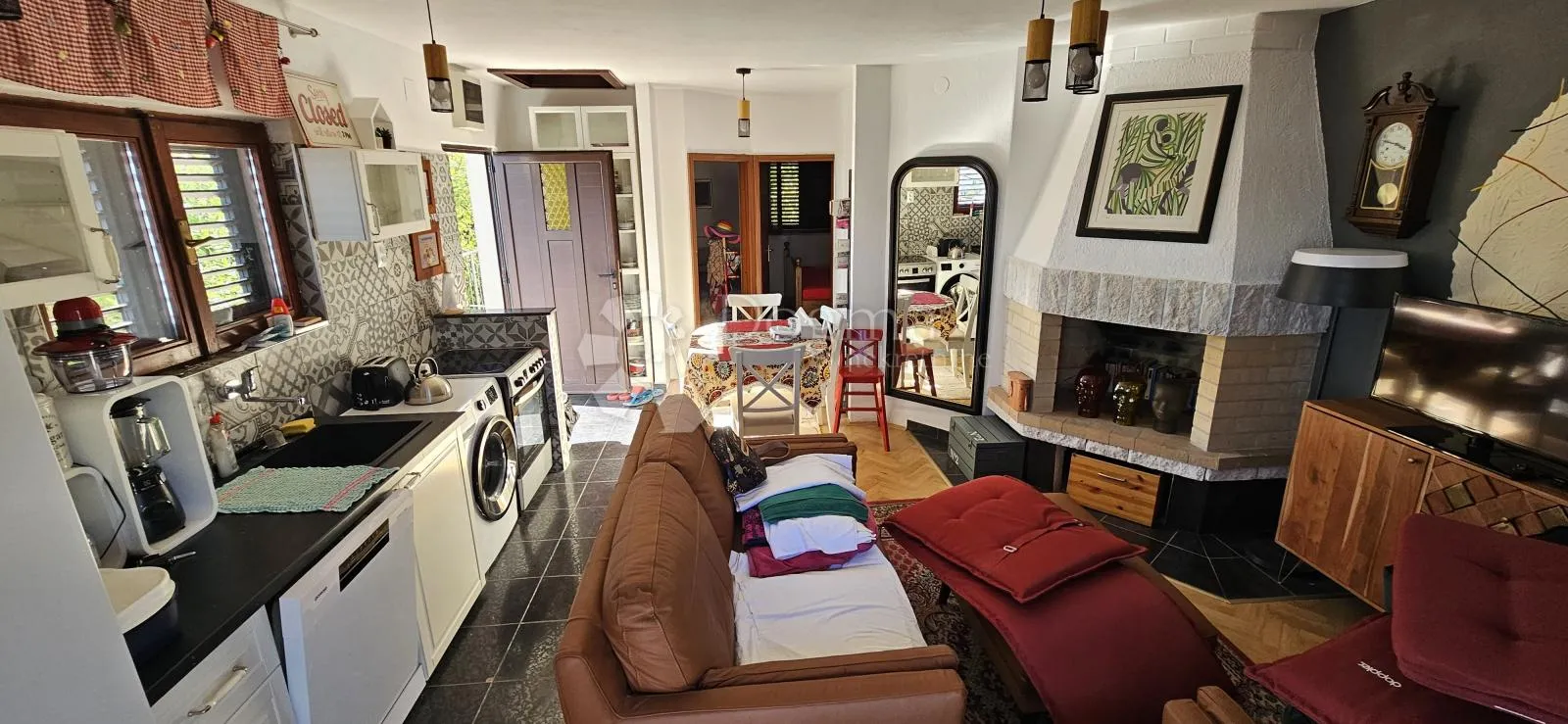 Dvosoban stan s otvorenim panoramskim pogedom na more Miševac o. Čiovo - cover