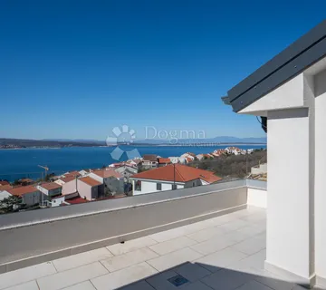 Vrhunski apartman sa pogledom na more - cover