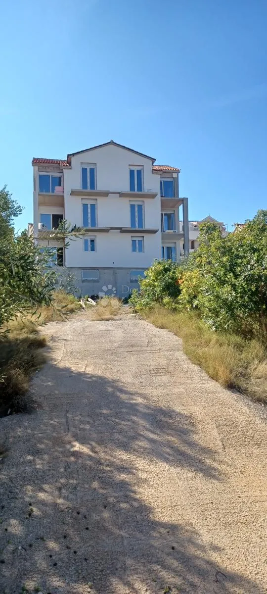 Vaš kutak za uživanje-novi apartman na Braču! - cover