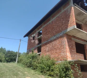 Nadomak bazena u Toplicama, sunčana lokacija - cover