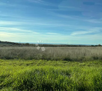 Prekrasno građevinsko zemljište s pogledom na more - Poreč
