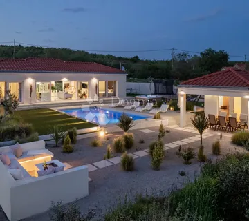 Čarobna oaza mira i luksuza! - Radašinovci, Benkovac