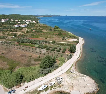 Atraktivno građevinsko zemljište prvi red do mora - Dobropoljana, Pašman