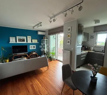 Izuzetan stan na atraktivnoj lokaciji!!!! - cover