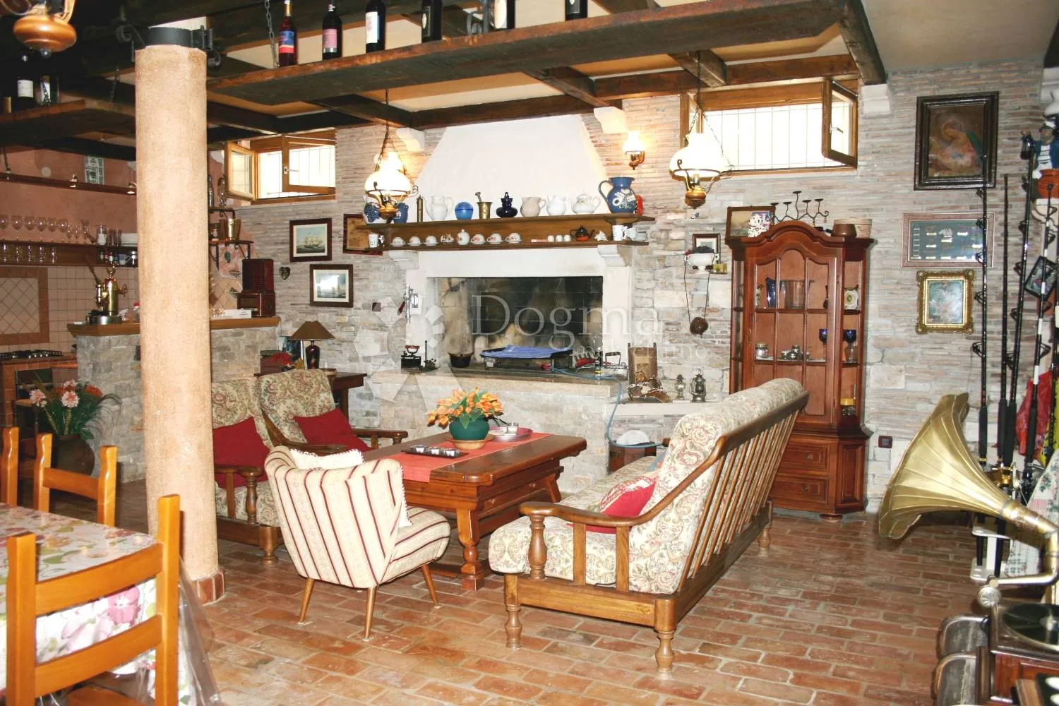 Rovinj – luksuzni dvoetažni apartman blizu mora - cover