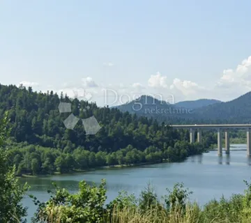 FUŽINE, građevinsko zemljište prvi red do jezera