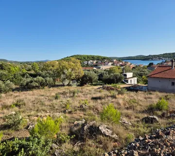 TISNO - Građevinsko zemljište 700m2 - cover