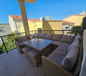 Najam Crikvenica centar 30m od mora - cover