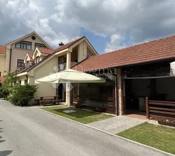 Prodaja Poslovne Zgrade-Hotel-Restoran - Lovrečan, Zlatar Bistrica