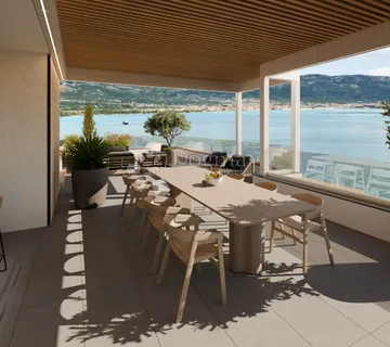 DVOETAŽNI PENTHOUSE S KROVNOM TERASOM I BAZENOM (P8-A5) - cover