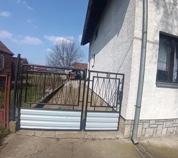 Novi Senkovac – kuća s ugostiteljskim prostorom - Novi Senkovac, Slatina