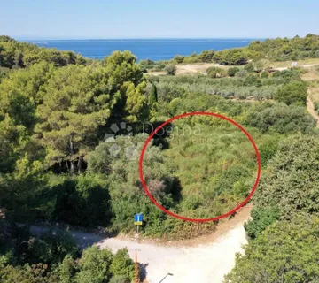 Građevinsko zemljište 300m od mora - Premantura, Medulin