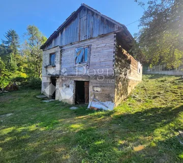 Drvena hrastova kuća 120m² za renovaciju sa dvorištem - Lepajci, Krapina
