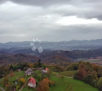 Izvanredna prilika za kupnjom posjeda od 125.634m² nadomak Slovenije! - Jazbina, Desinić