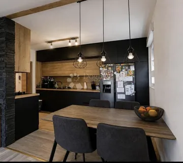 Podmurvice Stan 65m2 Kompletno Adaptrian - Rijeka