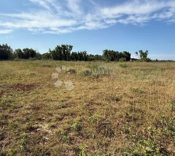 Poljoprivredno zemljište 26.400 m² – Krnica okolica - Krnica, Marčana