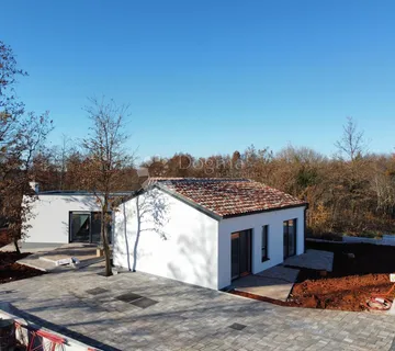 Kuća na prodaju - BARBAN