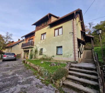 KUĆA 250m2 - Divjake, Skrad