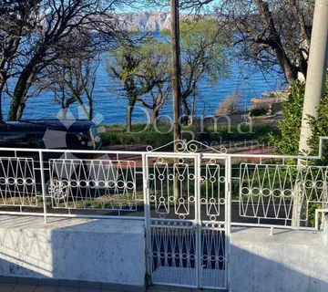 Primorska kućica prvi red do mora - Povile, Novi Vinodolski