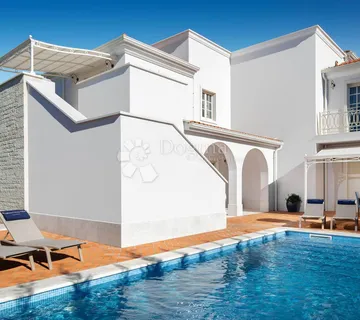 Luksuzna Villa U Elitnom Naselju Nadomak Mora - Poreč