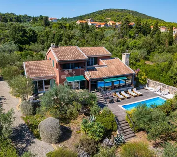 VELIČANSTVENA VILA - Veli Iž – luksuz, privatnost i harmonija s prirodom - 50 m od mora - Veli Iž, Zadar