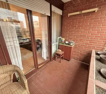 Tram zona, 80m2, 3soban moguć 4soban - cover