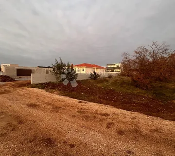 Građevinsko zemljište 800m2- Murvica, Zadar - cover
