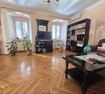 Komforan stan 110 m² u centru Rijeke - cover