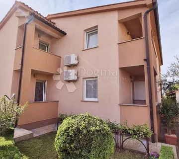 Kuća s 4 apartmana + garaža ! blizina Fažane ! - cover