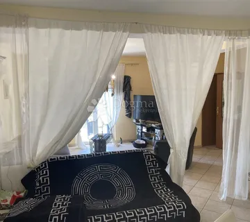 Apartmanska kuća, Novigrad  - cover