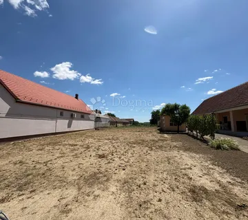 Građevinsko zemljište s projektom – odlična prilika - Bršadin, Trpinja
