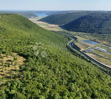 RIJETKOST NA TRŽIŠTU!! Građevinsko zemljište sa otvorenim pogledom na more i brežuljke - Labin
