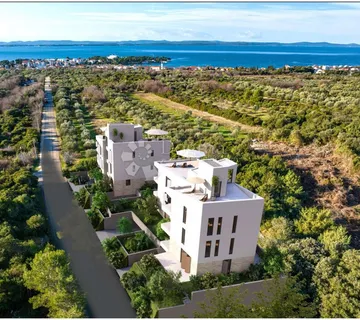 TOP PRILIKA Petrčane - 4S stan na 3 etaže! 192m2 - cover