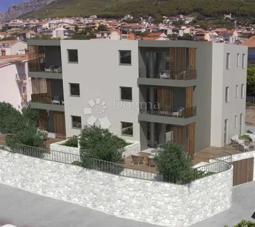 Trosobni stan (Solin) 1. kat